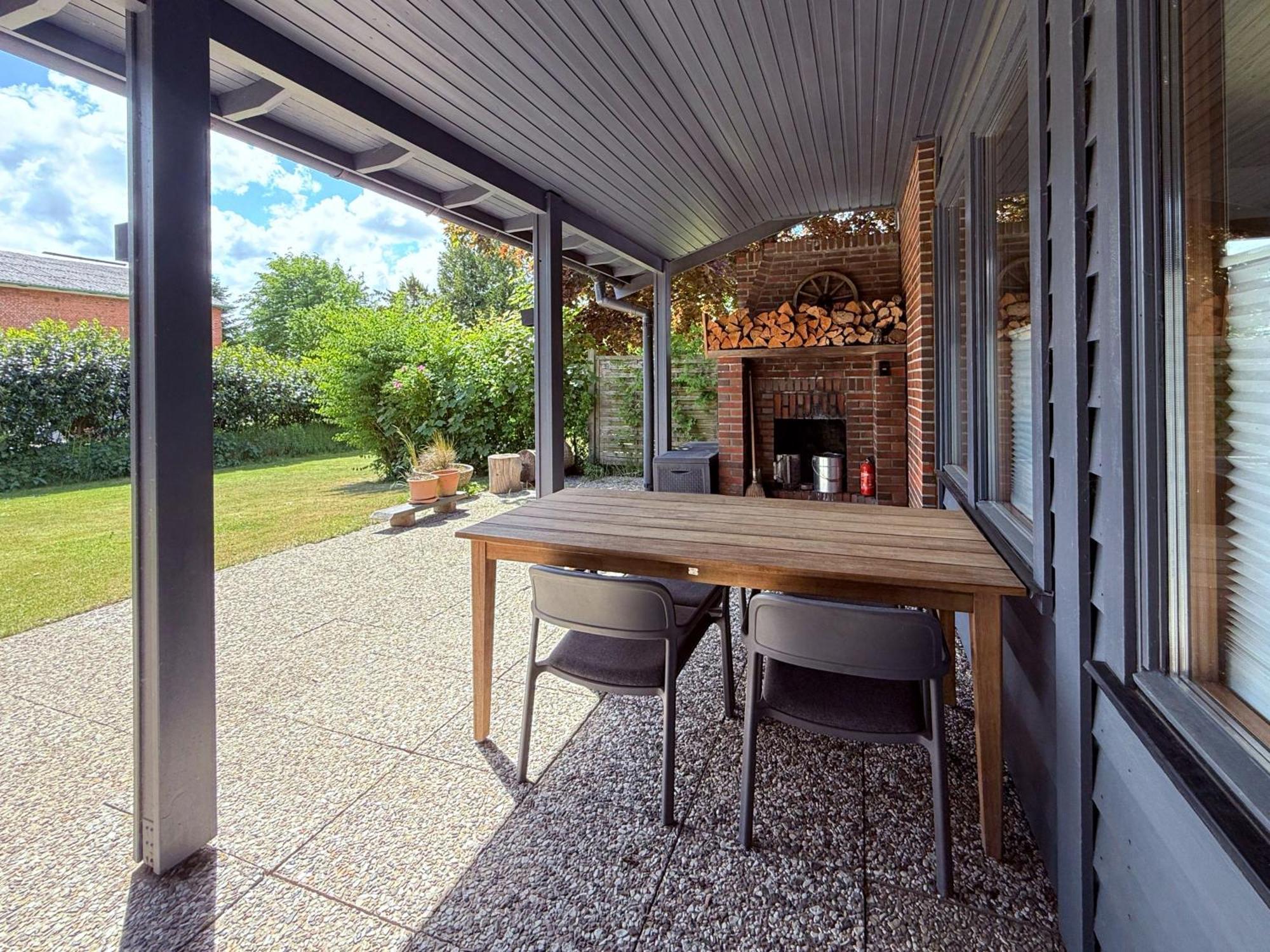 Tensbuttel-Rost Schwedenhaus Mit Holzofen & Aussenkamin Auf 1400M2 빌라 외부 사진